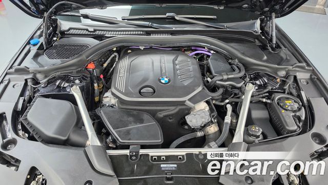 BMW 5-Series 2023 — photo 6