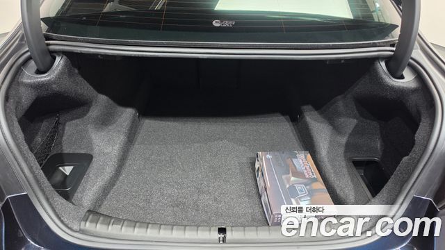 BMW 5-Series 2023 — photo 20