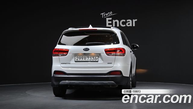 Kia Sorento 2015 — photo 4