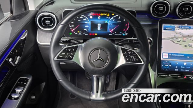 Mercedes-Benz GLC-Class 2024 — photo 19