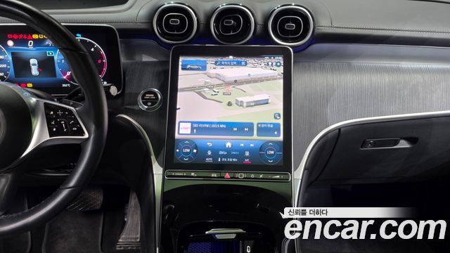 Mercedes-Benz GLC-Class 2024 — photo 20