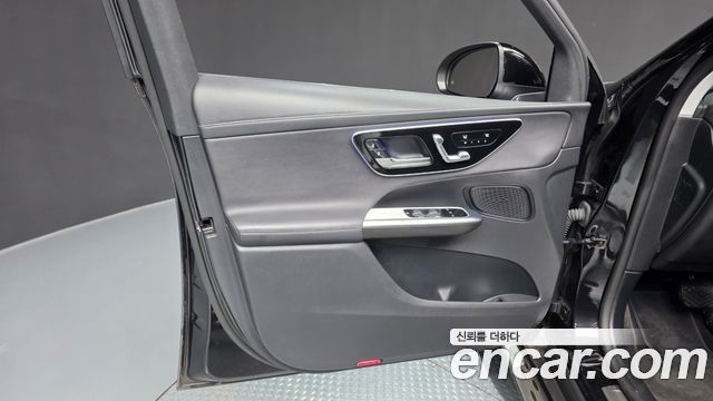 Mercedes-Benz GLC-Class 2024 — photo 14