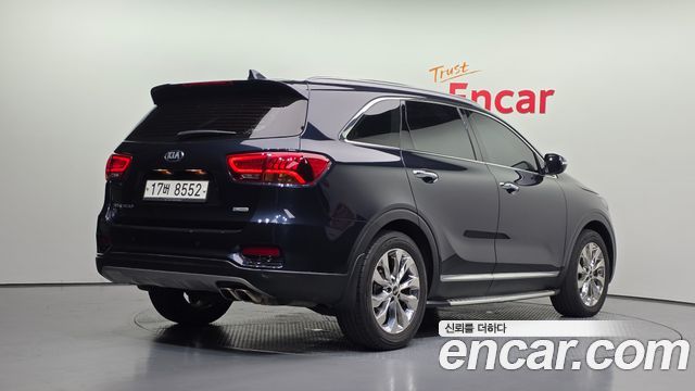 Kia Sorento 2018 — photo 2