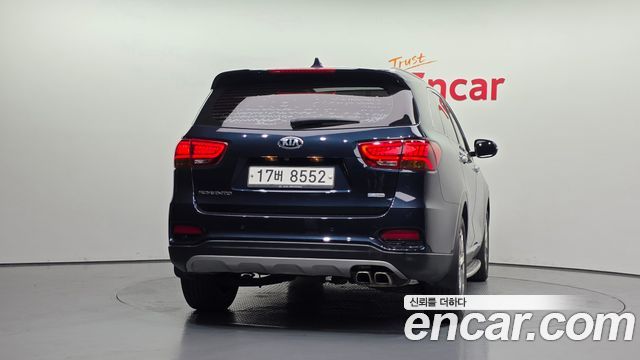 Kia Sorento 2018 — photo 4