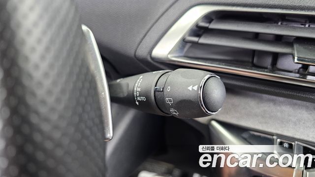 Peugeot 3008 2020 — photo 29