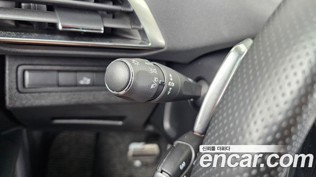 Peugeot 3008 2020 — photo 30