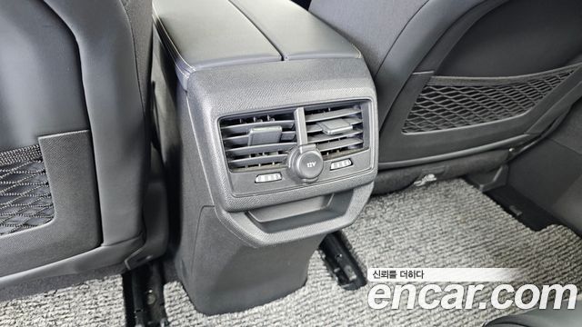 Peugeot 3008 2020 — photo 31