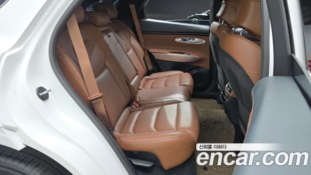 Genesis GV70 2021 — photo 17
