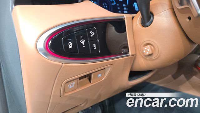 Genesis GV70 2021 — photo 27