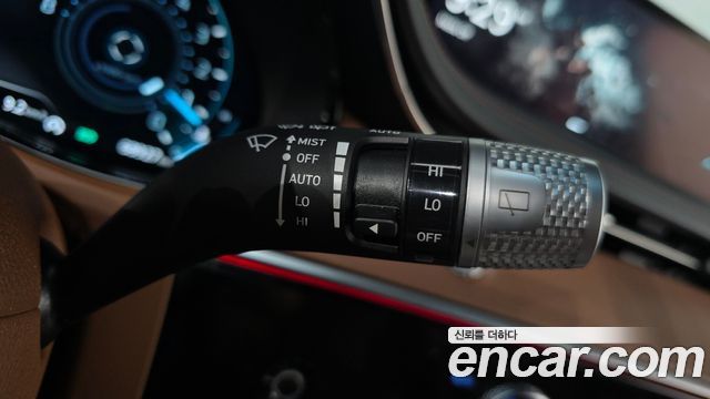 Genesis GV70 2021 — photo 30