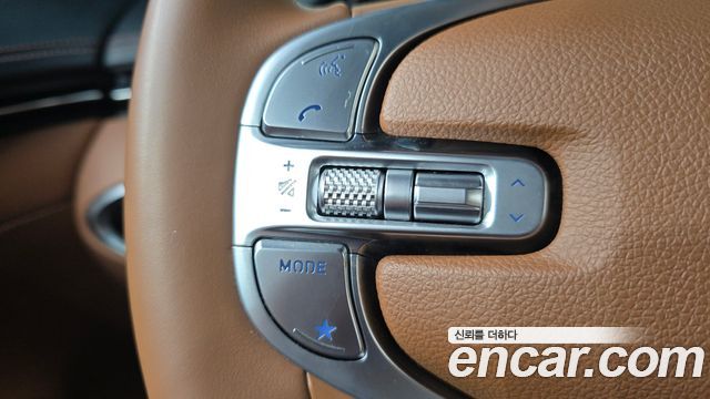 Genesis GV70 2021 — photo 31