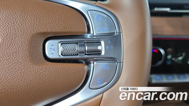 Genesis GV70 2021 — photo 32