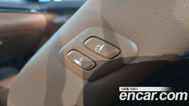 Genesis GV70 2021 — photo 33