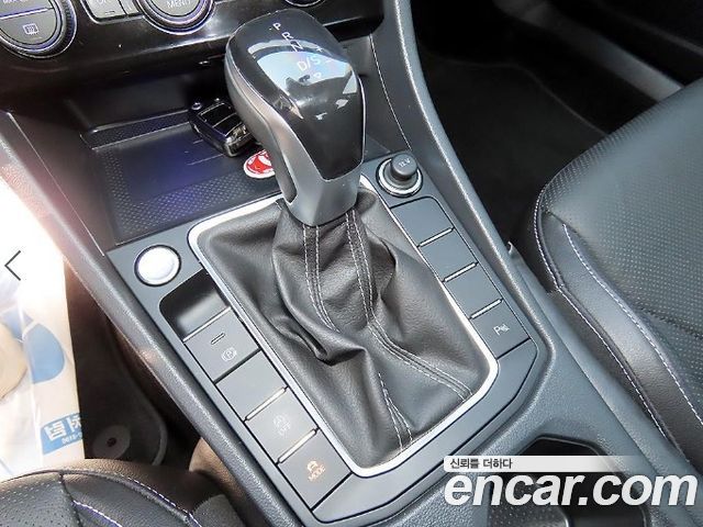Volkswagen Jetta 2023 — photo 10