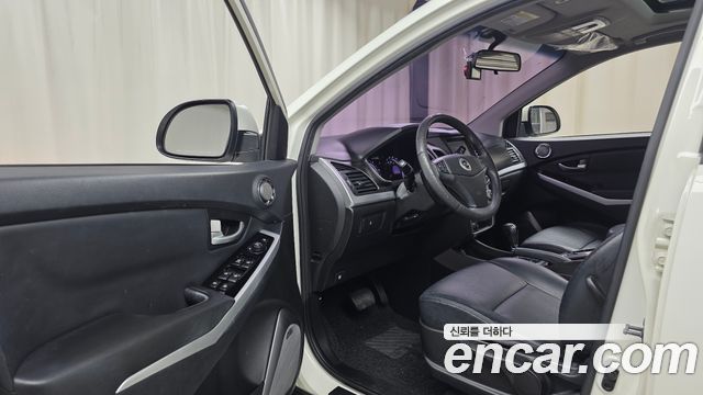 KG Mobility KORANDO 2015 — photo 13