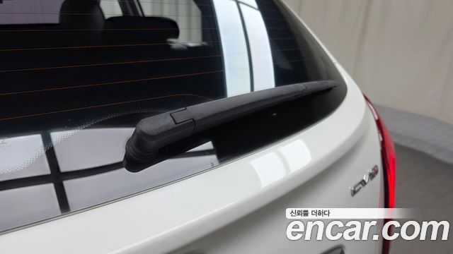 KG Mobility KORANDO 2015 — photo 25