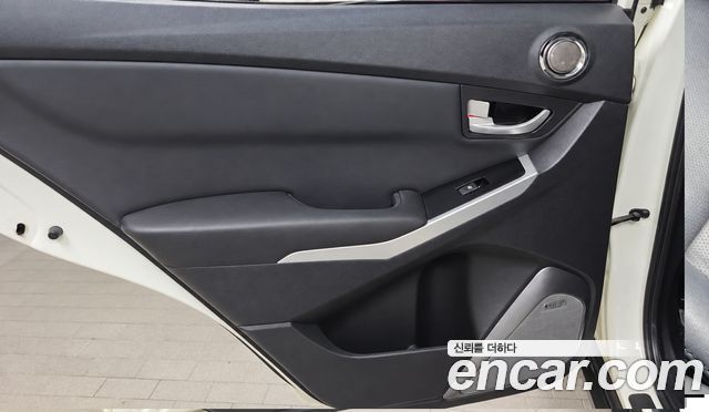 KG Mobility KORANDO 2015 — photo 15