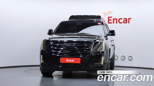 Cadillac Escalade 2018 — photo 3