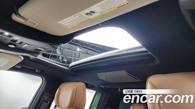 Cadillac Escalade 2018 — photo 23