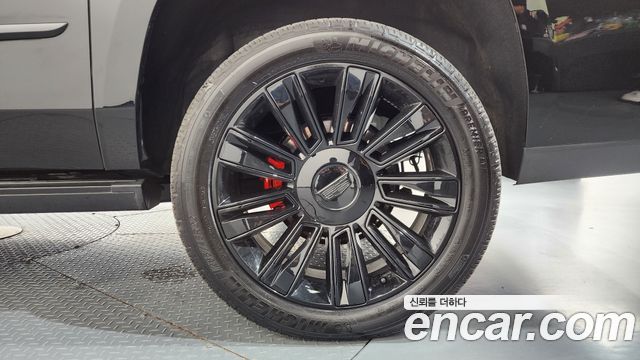 Cadillac Escalade 2018 — photo 7