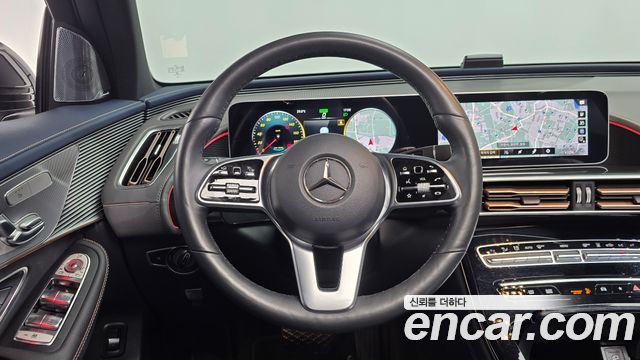 Mercedes-Benz EQC 2020 — photo 19