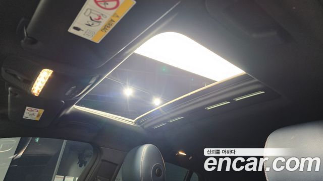 Mercedes-Benz EQC 2020 — photo 33