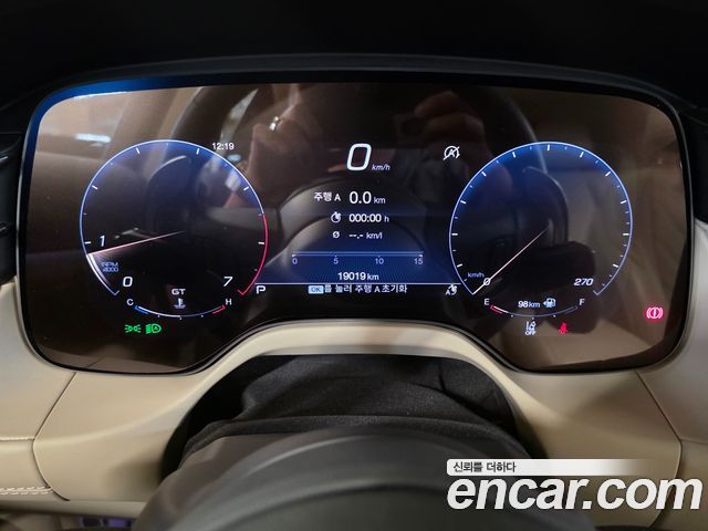 Maserati Grecale 2023 — photo 8