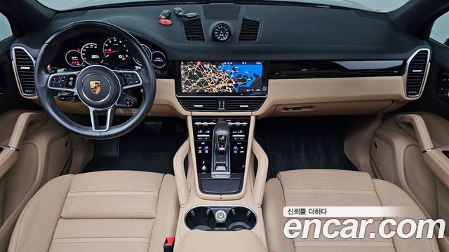 Porsche Cayenne 2021 — photo 10