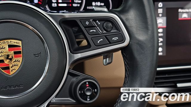 Porsche Cayenne 2021 — photo 21