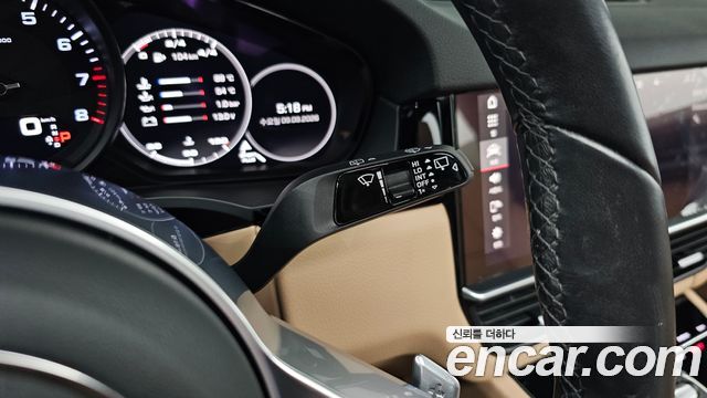 Porsche Cayenne 2021 — photo 24