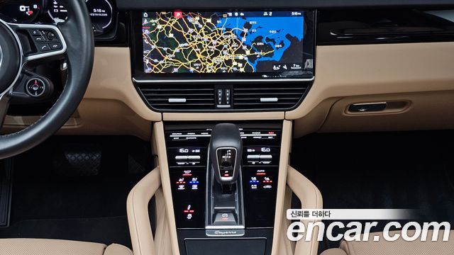 Porsche Cayenne 2021 — photo 26