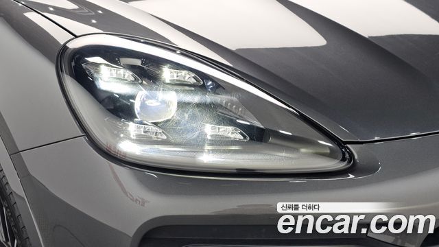 Porsche Cayenne 2021 — photo 8