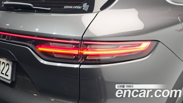 Porsche Cayenne 2021 — photo 9