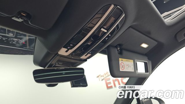Porsche Cayenne 2021 — photo 34
