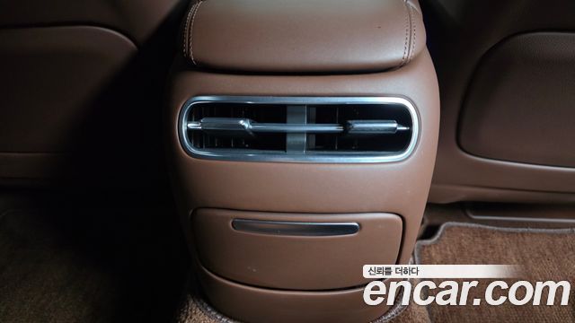 Genesis G90 2025 — photo 29
