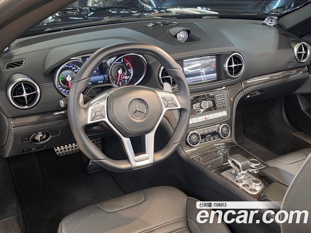 Mercedes-Benz SL-Class 2016 — photo 10