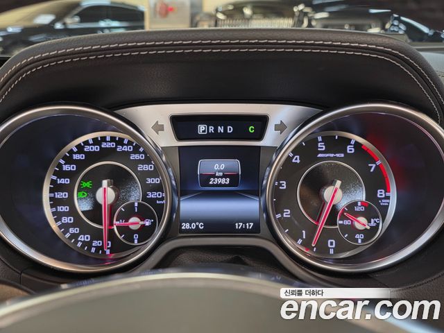 Mercedes-Benz SL-Class 2016 — photo 11