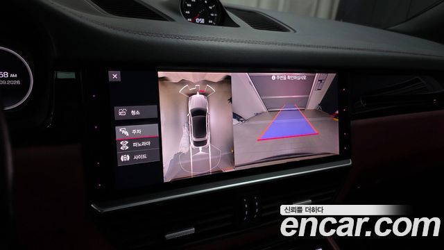 Porsche Cayenne 2021 — photo 21