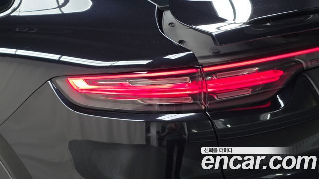 Porsche Cayenne 2021 — photo 9