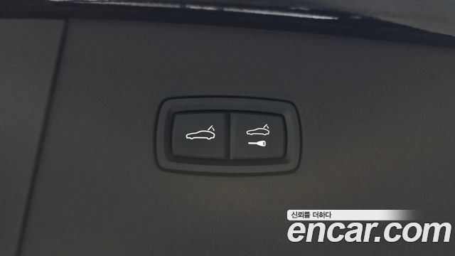 Porsche Cayenne 2021 — photo 32