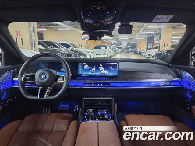 BMW i7 2024 — photo 10