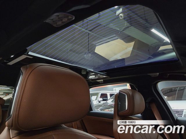 BMW i7 2024 — photo 14