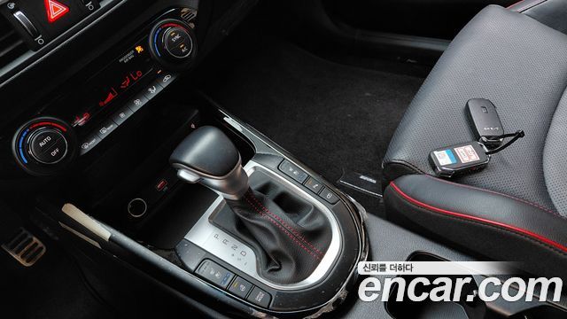 Kia K3 2022 — photo 12
