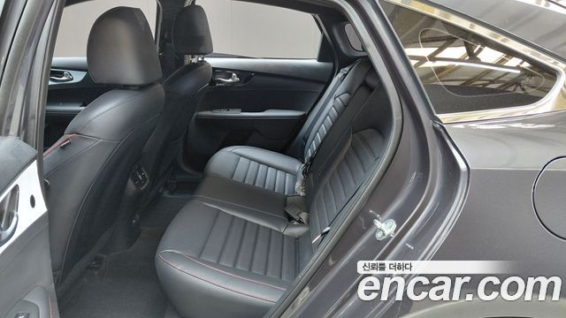 Kia K3 2022 — photo 18