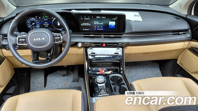 Kia Canival 2023 — photo 10