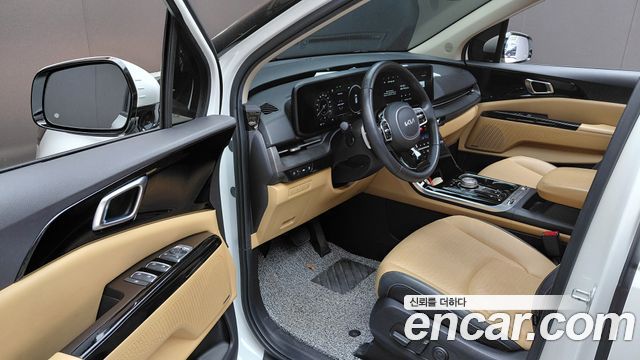 Kia Canival 2023 — photo 13