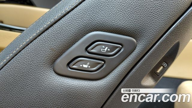 Kia Canival 2023 — photo 32