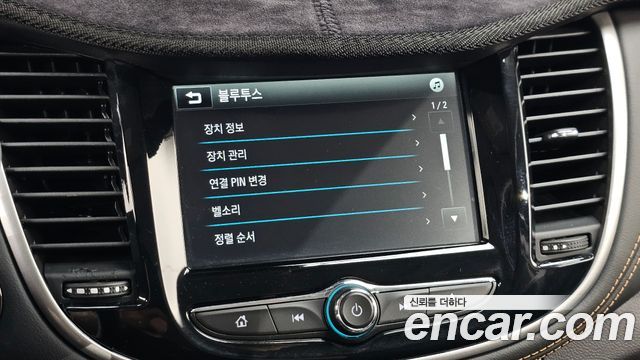 Chevrolet Korea Trax 2019 — photo 28