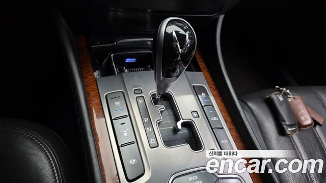 Hyundai Equus 2012 — photo 9