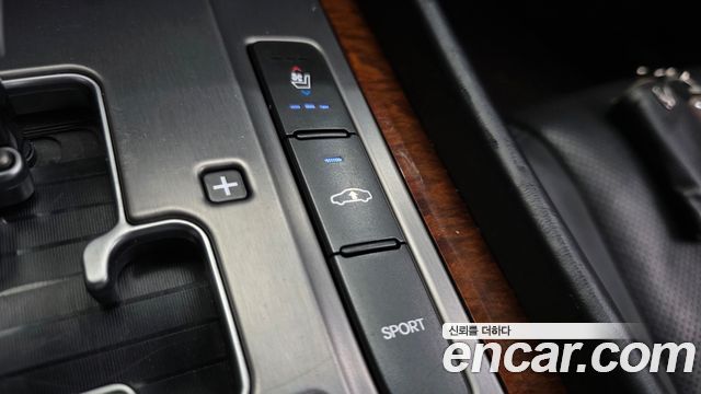 Hyundai Equus 2012 — photo 15